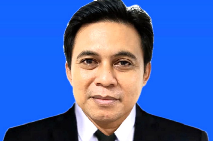 Sorotan juga muncul dari pemerhati pendidikan Edi Sutiyo, saat dimintai tanggapannya dirinya sangat menunggu langkah Gubernur Jawa Barat tersebut. ( Dok.Hariansumedang.com / Dody NSH )