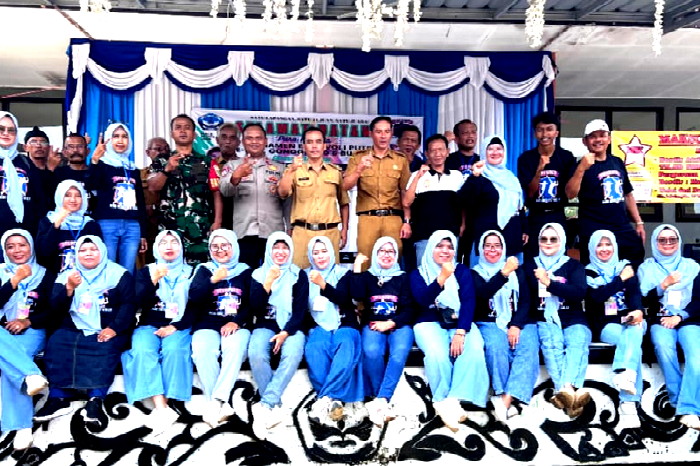 Tampak hadir dalam pembukaan HUT, unsur Muspika Kecamatan Conggeang, perwakilan Dinas Pendidikan, Ketua PGRI Sumedang serta tamu undangan lainnya. ( Dok.Hariansumedang.com / Novi Enut Hasanah )