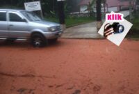 Jalan Raya Terlapisi Air Berlumpur Hanya Terjadi Di Turunan Cinangsi Kecamatan Cisitu  25 Pebruari 2026 ( Foto : Tatang Tarmedi )
