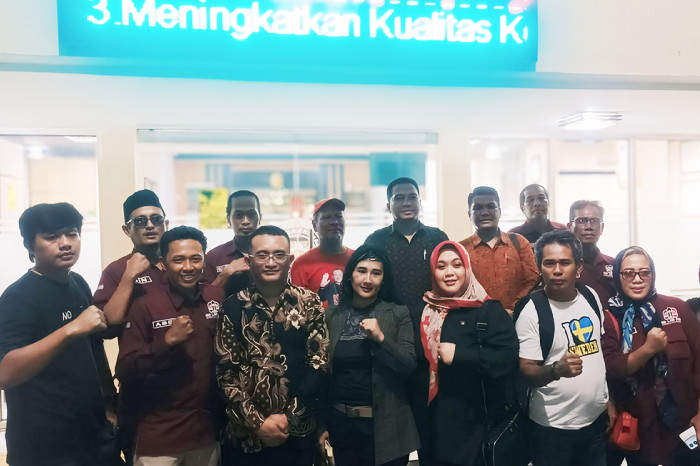 Dalam Sidang kali ini Hamzah memberikan pembuktian surat dan mendatangkan 7 orang saksi fakta. ( Dok.Hariansumedang.com / Abdul Haris )