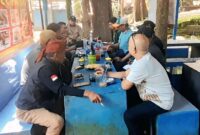 Seluruh anggota dan kepengurusan DPD IWOI Majalengka dapat dengan bebas menyampaikan pendapat, bertanya, dan mendengarkan satu sama lain. ( Dok.Hariansumedang.com / Abdul Haris )