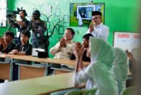 Presiden RI Prabowo Subianto  dalam acara peringatan Hari Pendidikan Nasional 2025 di SDN Cimahpar 5. (Dok. Tim Media Prabowo)
