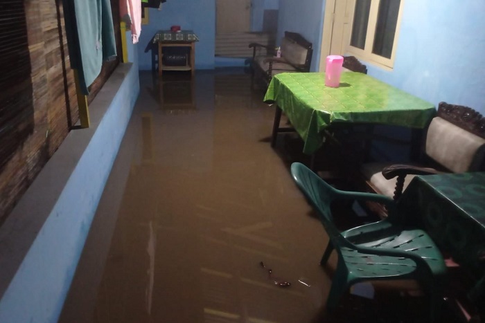 Tim BPBD bersama tim gabungan melakukan upaya penanganan darurat usai banjir melanda Kabupaten Majalengka, Provinsi Jawa Barat. (Dok. BPBD Kabupaten Majalengka)