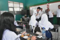Fajar menyampaikan, secara umum kondisi sekolah cukup bersih, namun beberapa hal penting masih perlu dievaluasi ( Sumber : Sumedangkab.go.id )