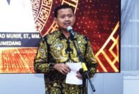 " Tapi jika dianggap panggilan hati, maka setiap pekerjaan akan terasa ringan dan bermakna,” tegas Bupati ( Dok.Hariansumedang.com / Siti Kowati )