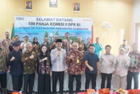 Pertemuan berlangsung di Kantor Badan Pertanahan Nasional (BPN) dalam rangka pengawasan terhadap Penerimaan Negara Bukan Pajak (PNBP) di sektor pertanahan.( Dok.Hariansumedang.com / Siti Kowati )