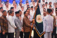 Pengukuhan Dewan Pengurus APKASI dihadiri oleh sejumlah tokoh nasional, di antaranya Menteri Dalam Negeri RI Muhammad Tito Karnavian dan Menteri Koordinator Bidang Pangan RI Zulkifli Hasan. ( Dok.Hariansumedang.com / Siti Kowati )