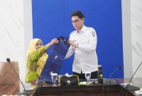 Wakil Bupati Sumedang M Fajar Aldia menyampaikan apresiasi atas kiprah Aisyiyah ( Dok.Hariansumedang.com / Siti Kowati )