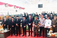 Acara dihadiri Bupati dan Wakil, jajaran Forkopimda, pimpinan instansi vertikal, BUMN/BUMD, tokoh masyarakat, akademisi, serta perwakilan organisasi sosial politik. ( Dok.Hariansumedang.com / Siti Kowati )