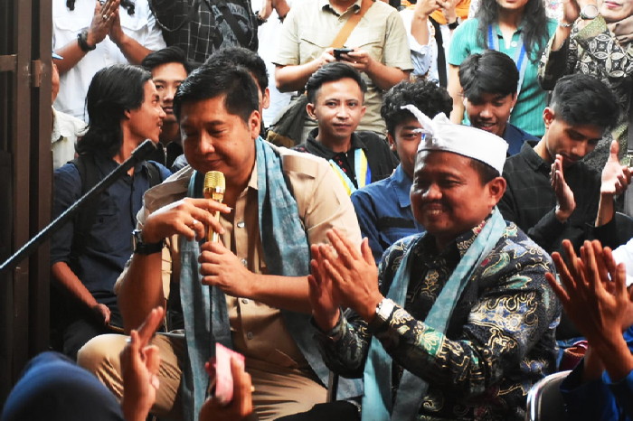 Sekretariat PMII Sumedang diresmikan Menteri Perencanaan Pembangunan Nasional (PKP) Maruarar Sirait bersama Bupati Sumedang Dony Ahmad Munir. ( Dok.Hariansumedang.com / Siti Kowati )