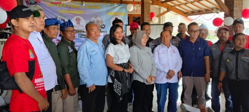 Pelatihan jurnalistik mengusung tema “Antara Pena dan Hukum” dilaksanakan di Villa Lestari Sindang Jaya Cipanas Kabupaten Cianjur Jabar. ( Dok.Hariansumedang.com / Abdul Haris )