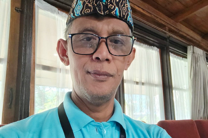 Suprapto yakin bahwa yang didengar oleh Penguasa Semesta bukan ucapan dan doa-doa yang keluar dari mulut, tetapi getaran doa yang datang dari qolbu ( Dok.Hariansumedang.com / Tatang Tarmedi )