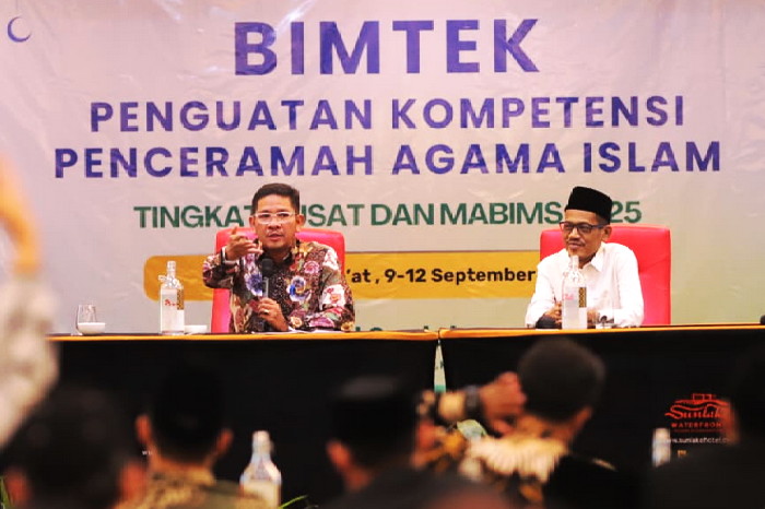 Dirjen Bimas Islam Kemenag, Abu Rokhmad, mengatakan, perkawinan bukan sesuatu yang menakutkan jika dipersiapkan dengan baik. ( Sumber Kemenag.go.id )