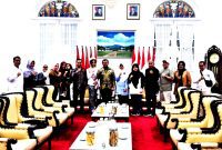 Mereka terpilih mewakili Jawa Barat pada ajang bergengsi Festival Literasi Perpusnas Tahun 2025 yang akan digelar tanggal 27-29 Oktober 2025 di Jakarta.( Dok.Hariansumedang.com / Siti )