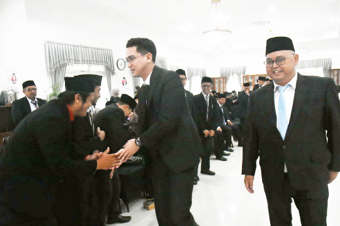“Terimakasih BAZNas, telah gerak cepat membantu program Sumedang Simpati,” kata Wabup M Fajar Aldila. ( Dok. Hariansumedang.com / Siti )