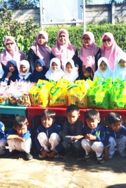 Kober Putra Sauyunan Karanganyar Pasigaran Berbagi Kebaikan di Bulan Suci Ramadhan
