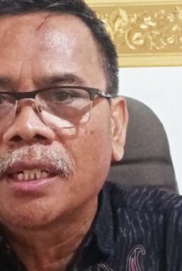 Kepala SMP Negeri 1 Jatinangor Lepas Atlet Berprestasi Menuju POPWDA Jabar 2026