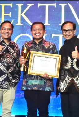 Dorong UMKM Go Digital, Bupati Sumedang Diganjar Apresiasi Konektivitas Digital 2026