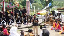 Kegiatan Ngalaksa dihadirkan sebagai bentuk syukur masyarakat atas hasil panen, terutama padi. Rangkaian kegiatan budaya ini dijadwalkan berlangsung selama enam hari, hingga 10 Mei 2026. ( Siti Kowati )
