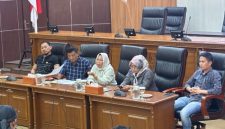 Rapat bertajuk _Harmonisasi Langkah dan Pemahaman dalam Rangka Penyelesaian Permasalahan Waduk Jatigede_ itu digelar di Ruang Rapat Paripurna DPRD Kabupaten Sumedang, Selasa, 12 Mei 2026. ( Dok. Hariansumedang.com / Tatang Tarmedi )
