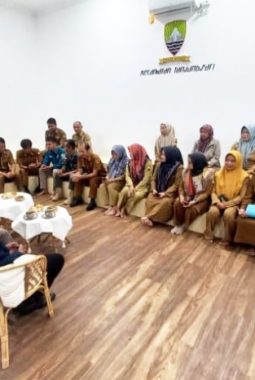 Perkuat Integritas, Kecamatan Tanjungsari Gelar Taklim bagi Aparatur Sipil