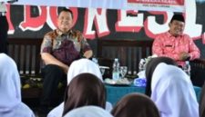 Bagi siswa-siswi MAN 2 Sumedang, Kamis (11/6/2026). diadakan pendidikan politik oleh Kesbangpol 
