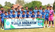 PSSI Majalengka menggelar Piala Suratin Piala Soeratin ( Majalengka Premier League ) untuk kelompok U-13 dan U-15 yang diikuti 11 klub  di  lapangan sepak bola Pakuwom Desa Karangsambung Kecamatan Kadipaten Majalengka ( Dok. Hariansumedang.com / Abdul Haris Nasution ) 