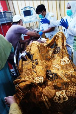 Pekerja Bangunan di Buahdua Tersengat Listrik Tegangan Tinggi, Alami Luka Bakar Serius