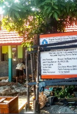 SDN Cikareo 2 Terima Bantuan Revitalisasi Rp720 Juta, Rehab Enam Ruang Kelas dan Toilet Hampir Rampung