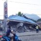 Badan Meteorologi, Klimatologi, dan Geofisika (BMKG) mengonfirmasi pusat gempa berada di laut pada kedalaman 15 kilometer, sekitar 38 kilometer timur laut Mbay, Nagekeo. (Kabar24.id)