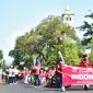 Kreativitas warga yang kental dengan nuansa budaya lokal sukses menyedot perhatian dan memberikan hiburan segar bagi masyarakat yang hadir ( Dok.Harian Sumedang / Siti Kowati )