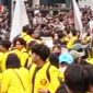 Jelang dimulainya unjuk rasa yang dijadwalkan pukul 13.00 WIB tersebut, jajaran Polda Metro Jaya mengamankan 21 orang yang diduga berpotensi memicu kericuhan.