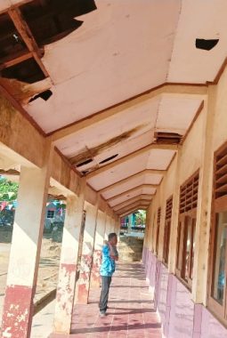 Kondisi Bangunan SD Negeri Ungkal Conggeang  Memprihatinkan