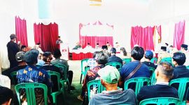 Suasana Rapat Pleno penentuan nomor urut Calon Kepala Desa Ujungjaya ( Dok. Harian Sumedang / Abdul Haris )