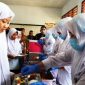 Program ini diselenggarakan oleh Satuan Pelayanan Pemenuhan Gizi (SPPG) Gunung Manik.