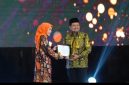 Apresiasi ini diberikan atas komitmen Pemerintah Kabupaten Sumedang dalam memperkuat ekosistem zakat. ( Dok. Harian Sumedang / Siti Kowati )