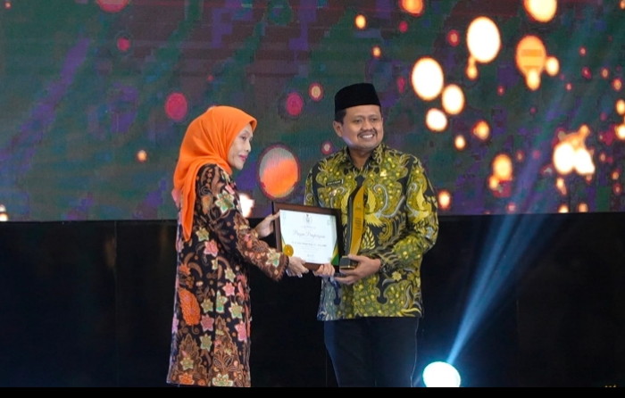 Apresiasi ini diberikan atas komitmen Pemerintah Kabupaten Sumedang dalam memperkuat ekosistem zakat. ( Dok. Harian Sumedang / Siti Kowati )