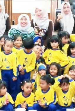 TK Asy-Syatibiiyyah Edukasi Siswa Mengenal Profesi dan Lembaga Negara di DPRD Sumedang
