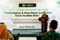 Ketua Pimpinan Pusat Muhammadiyah, Prof. Dr. Syafiq A. Mughni, menyampaikan pidato kunci dalam kegiatan SMILE: Learning and Shaping the Future di Jakarta, Kamis (29/10/2026). Ia menekankan pentingnya mewujudkan nilai-nilai agama melalui tindakan nyata untuk menjaga lingkungan dan memperjuangkan keadilan iklim.